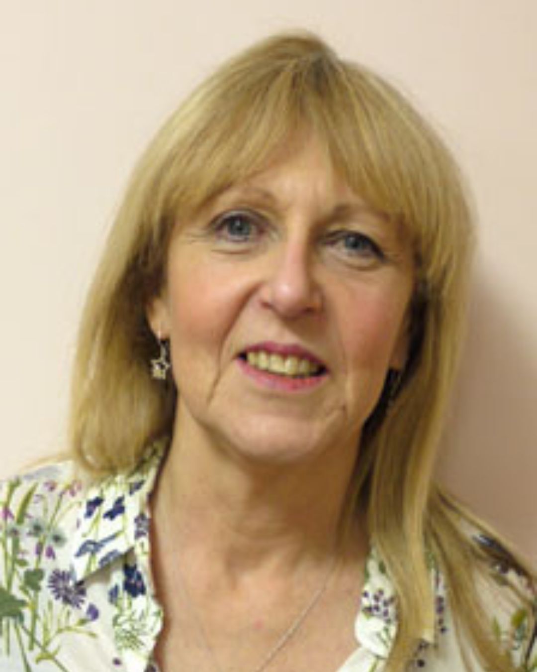 Dr Cathy Hubbert