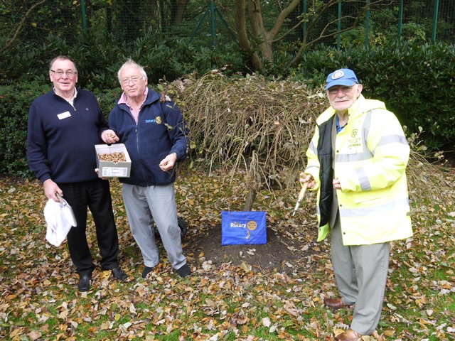 Maghull & Aughton Rotary Members - John Les and Simon