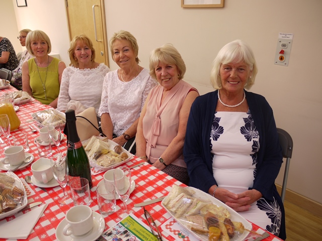 Vol Party - Ladies at table